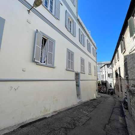 Quirky 1Br Just Off Main Street Prime Location Apartment Gibraltar Exterior photo