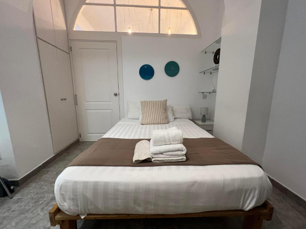 Quirky 1Br Just Off Main Street Prime Location Apartment Gibraltar Exterior photo