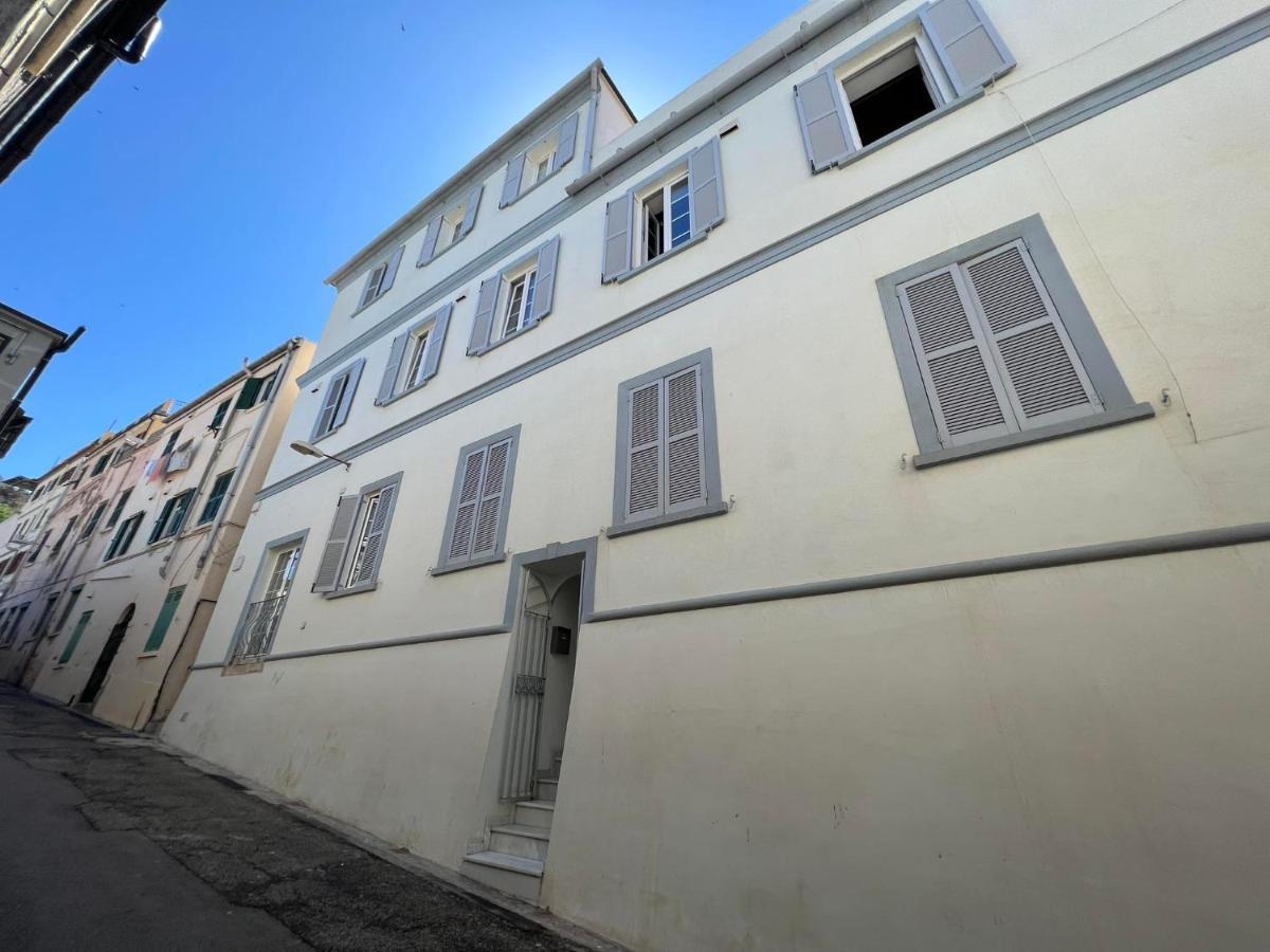 Quirky 1Br Just Off Main Street Prime Location Apartment Gibraltar Exterior photo